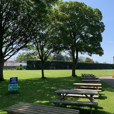 Jersey And Activity Centre - Jaac אכסניה