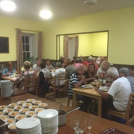 אכסניה Jersey And Activity Centre - Jaac