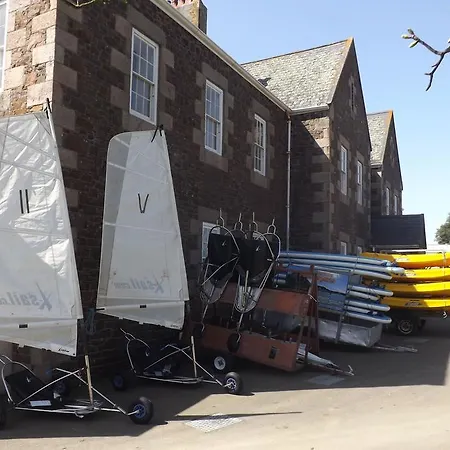 Jersey And Activity Centre - Jaac * غوري